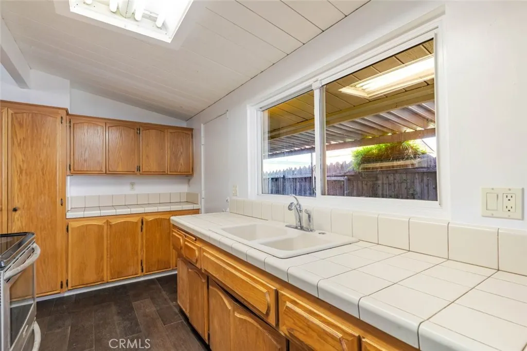 1434 E Holly Oak Drive