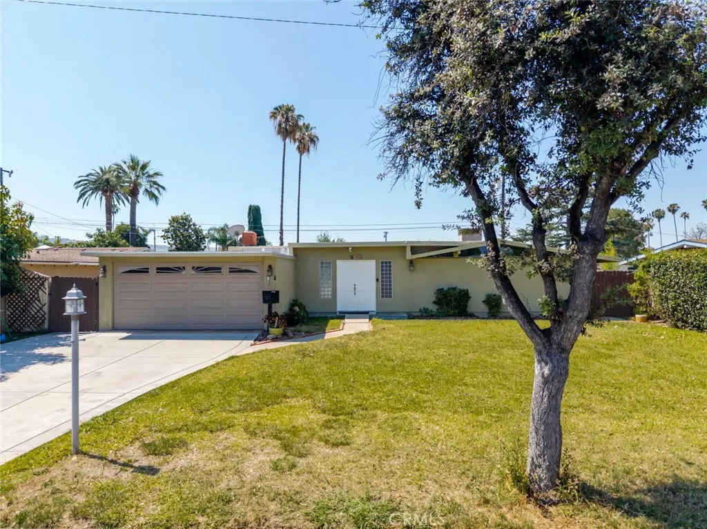 1434 E Holly Oak Drive