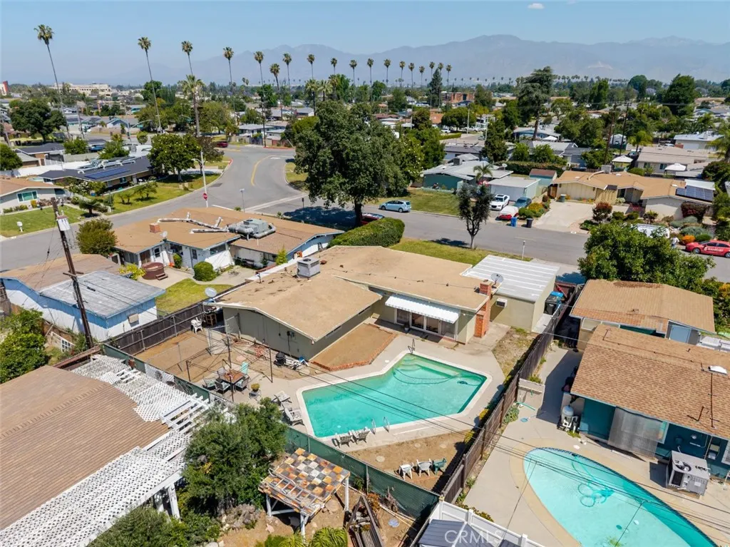 1434 E Holly Oak Drive