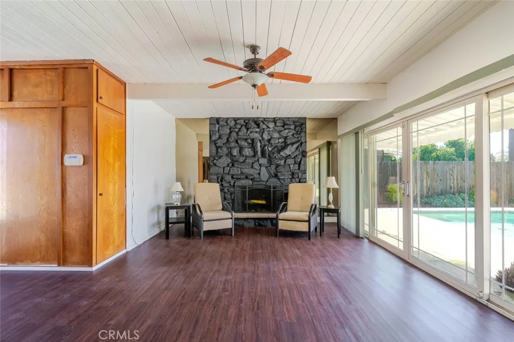 1434 E Holly Oak Drive