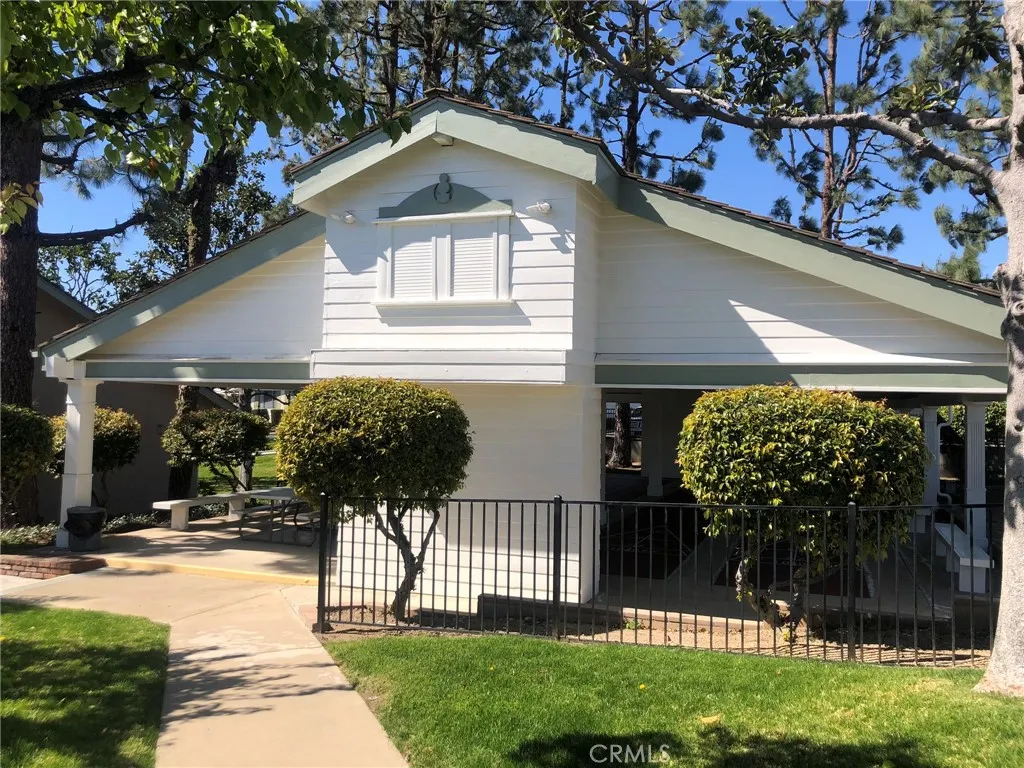 3800 Bradford Street #307