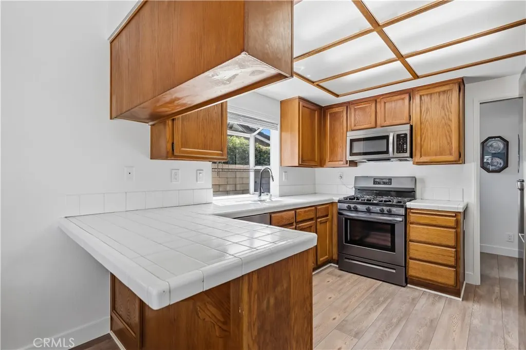 963 Shady Lane
