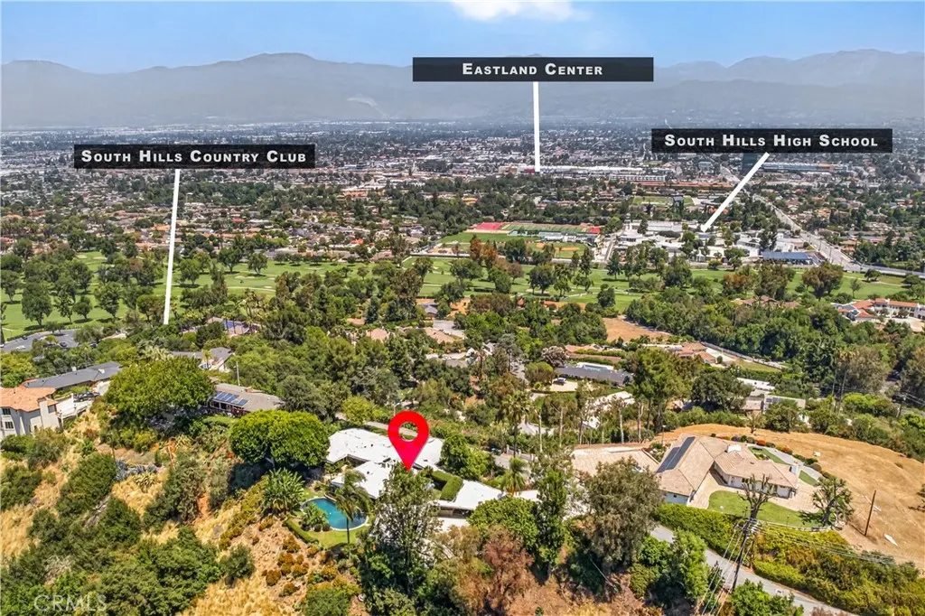 2904 Far View