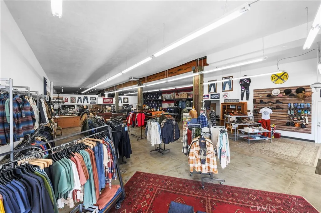10640 Main Street