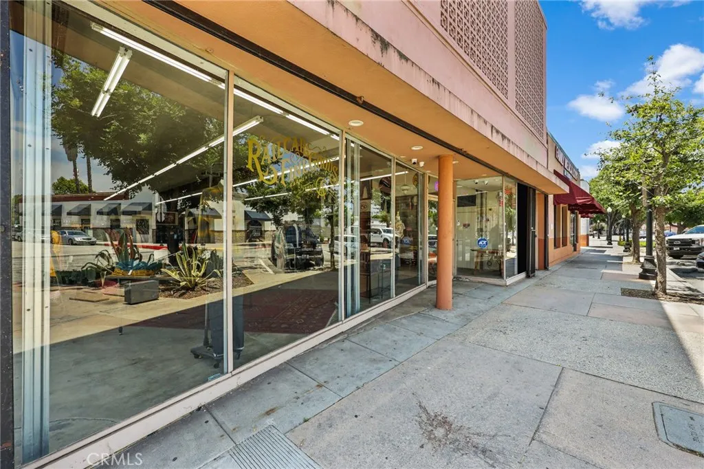 10640 Main Street