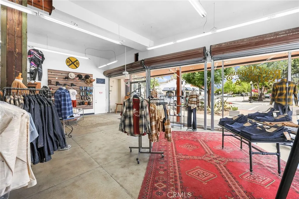 10640 Main Street