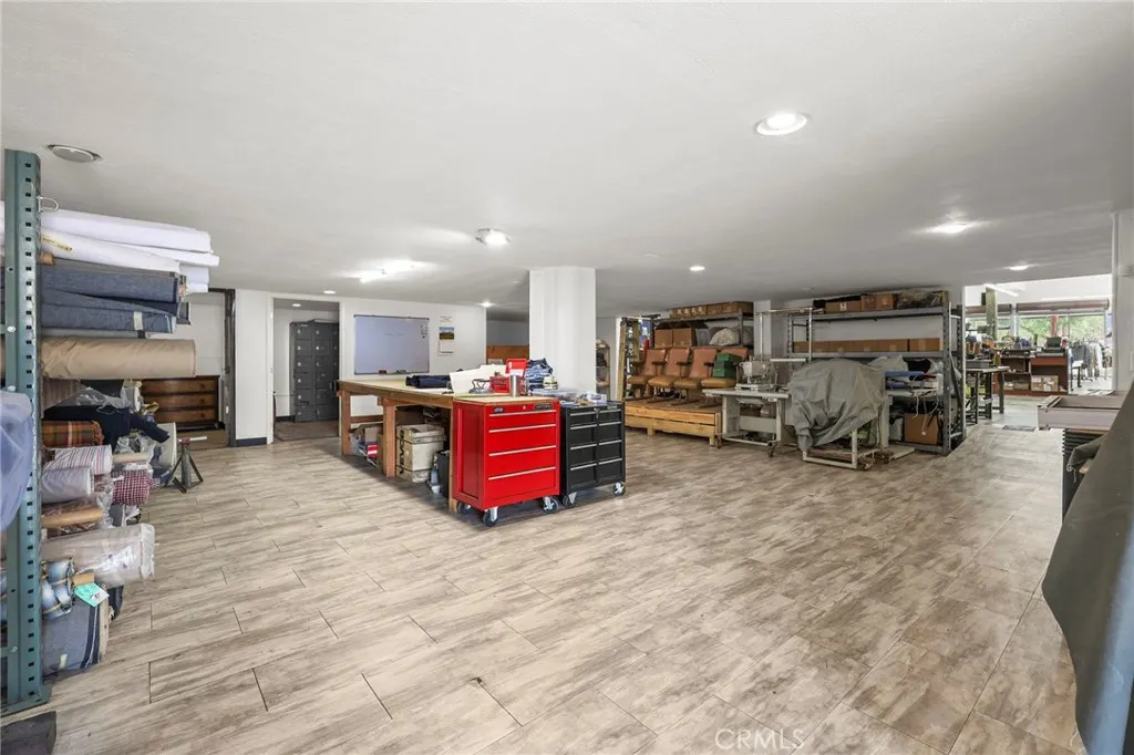 10640 Main Street