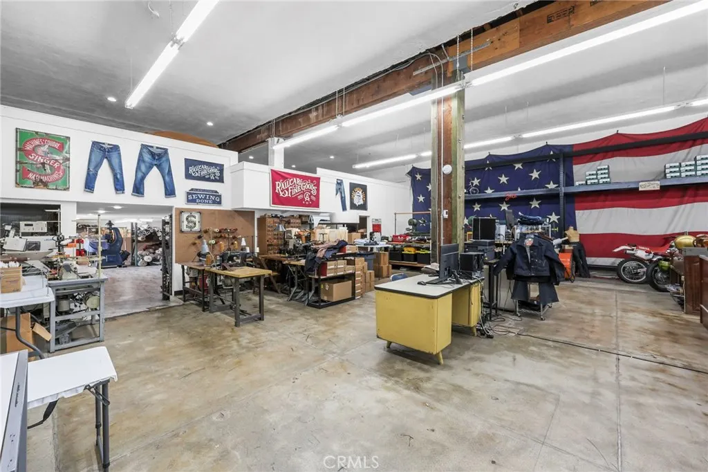 10640 Main Street
