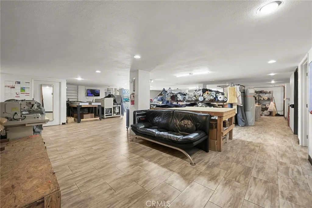 10640 Main Street
