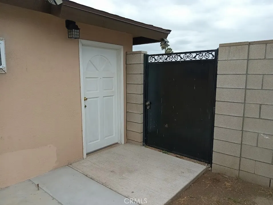 21330 E Calora
