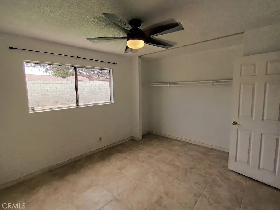 21330 E Calora