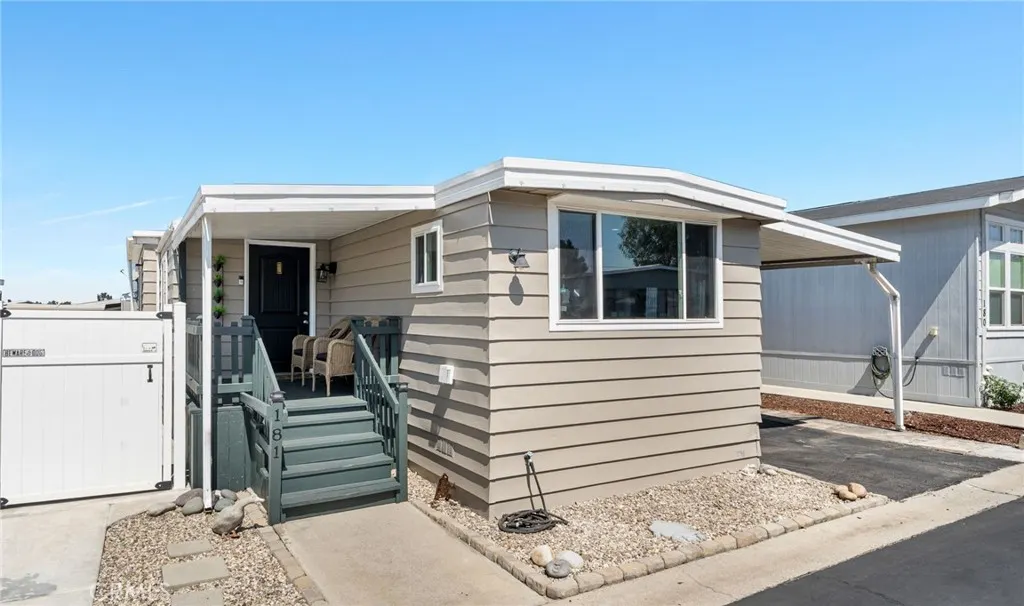1205 Cypress #181