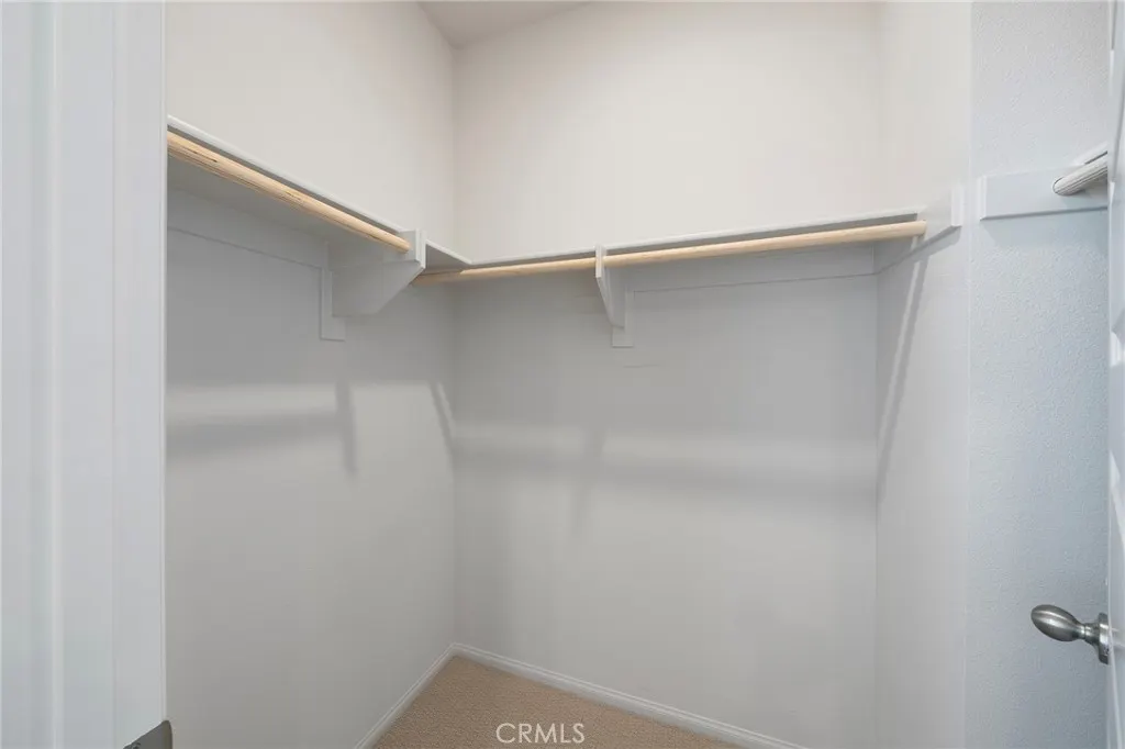 236 lockhart Way