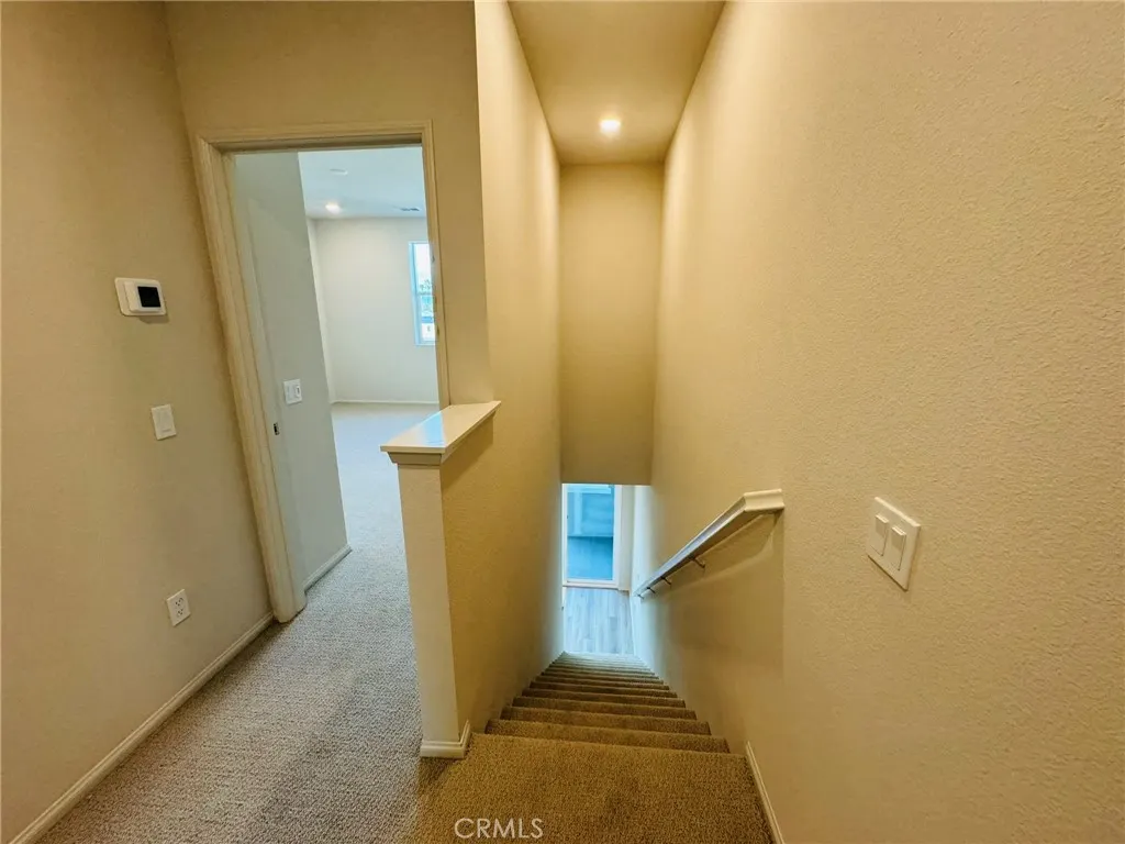 236 lockhart Way