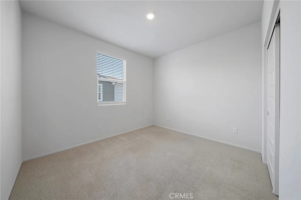 236 lockhart Way