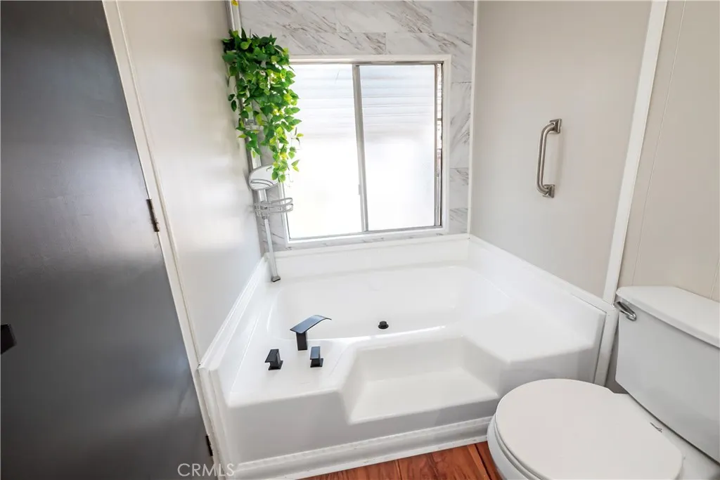 1045 N Azusa #79