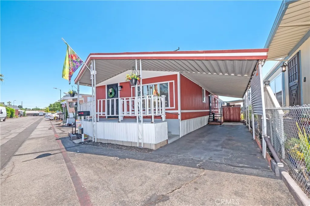 1045 N Azusa #79
