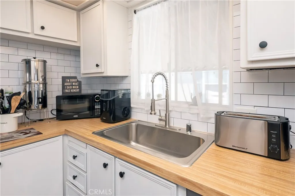 1045 N Azusa #79