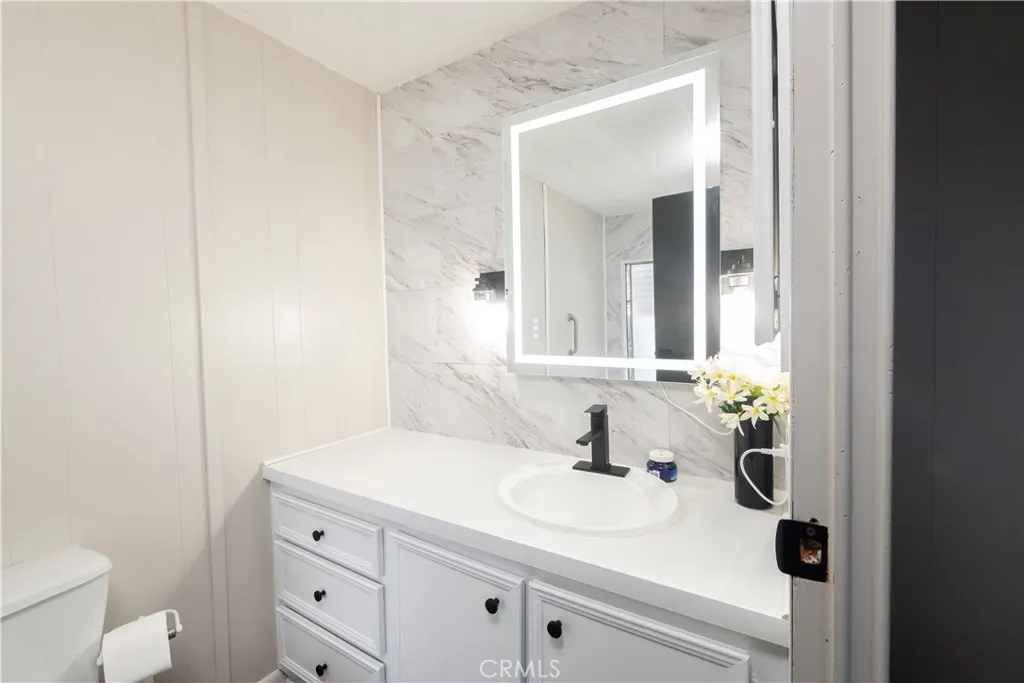 1045 N Azusa #79