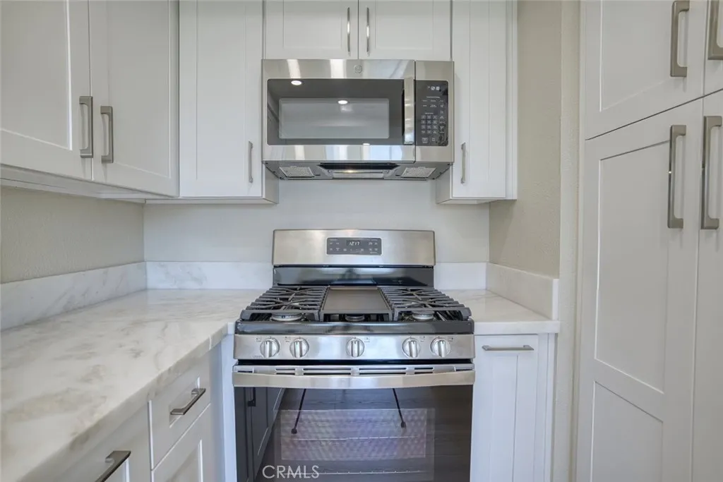 830 N Dalton #112