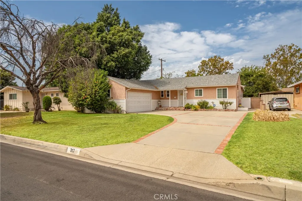 317 S Gardenglen Street