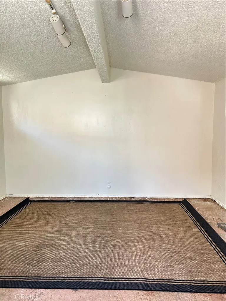 317 S Gardenglen Street