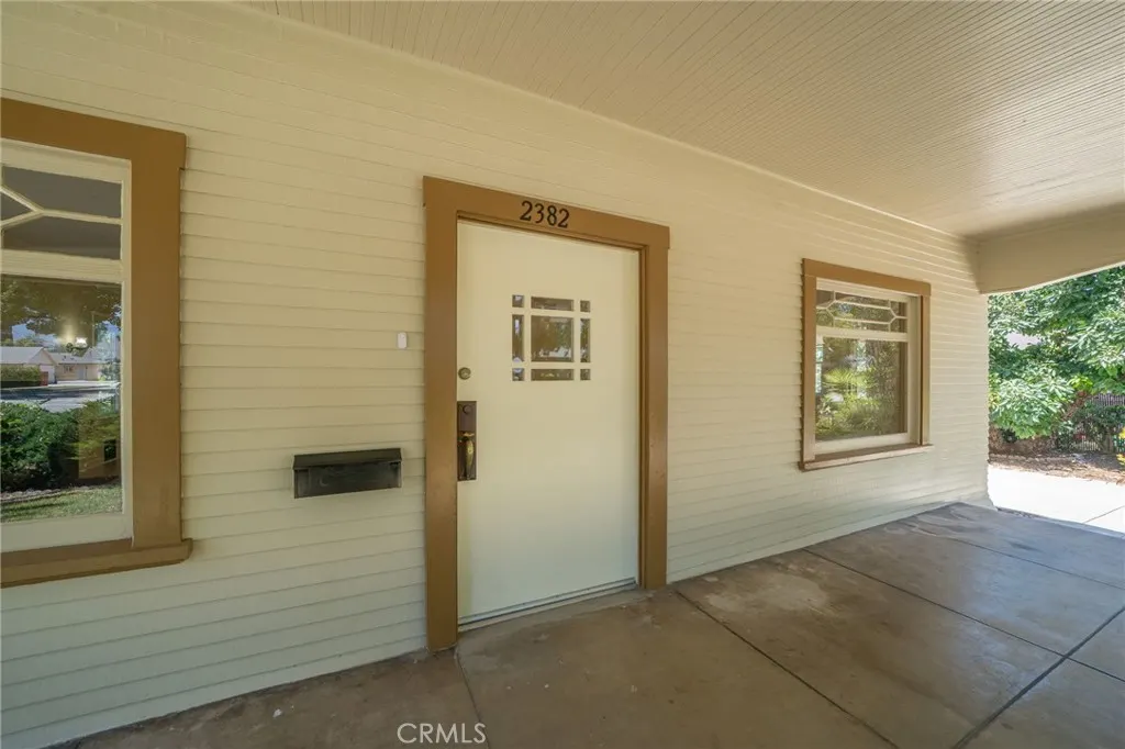 2382 Bonita Avenue