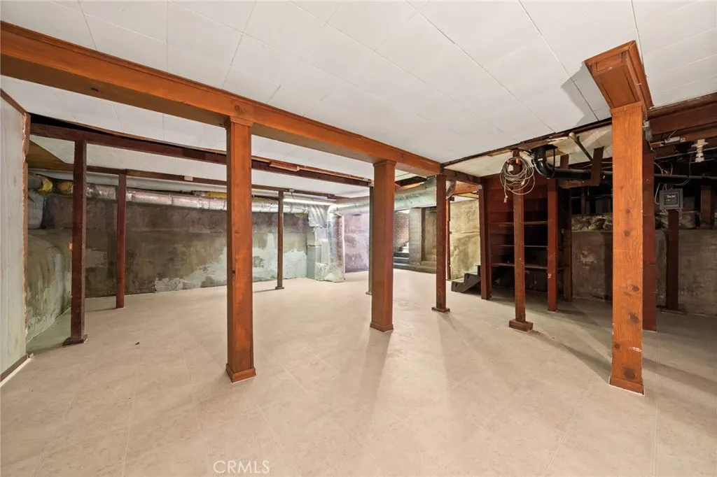 2382 Bonita Avenue
