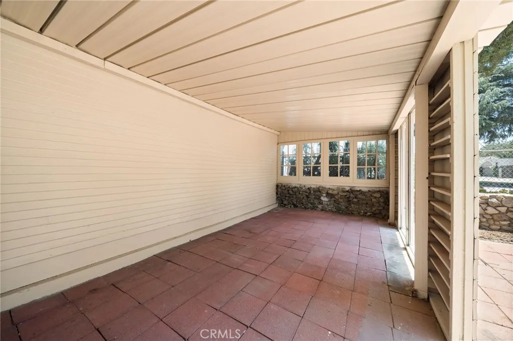 2382 Bonita Avenue