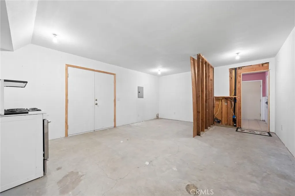 2382 Bonita Avenue