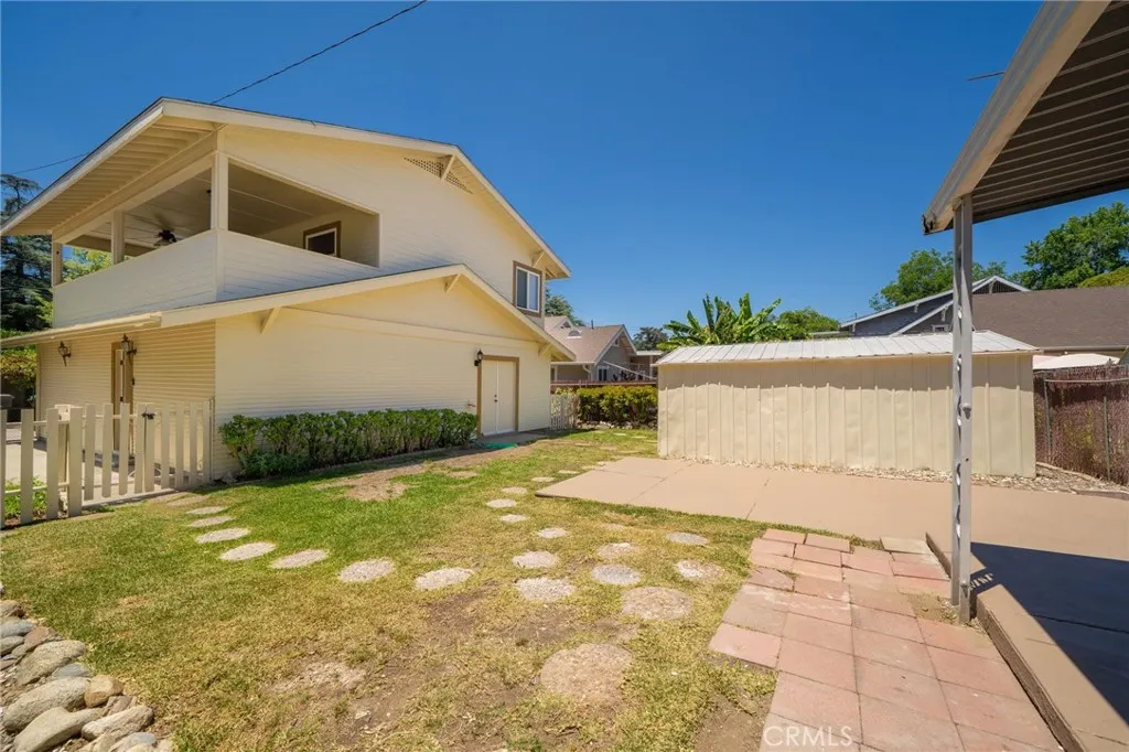 2382 Bonita Avenue