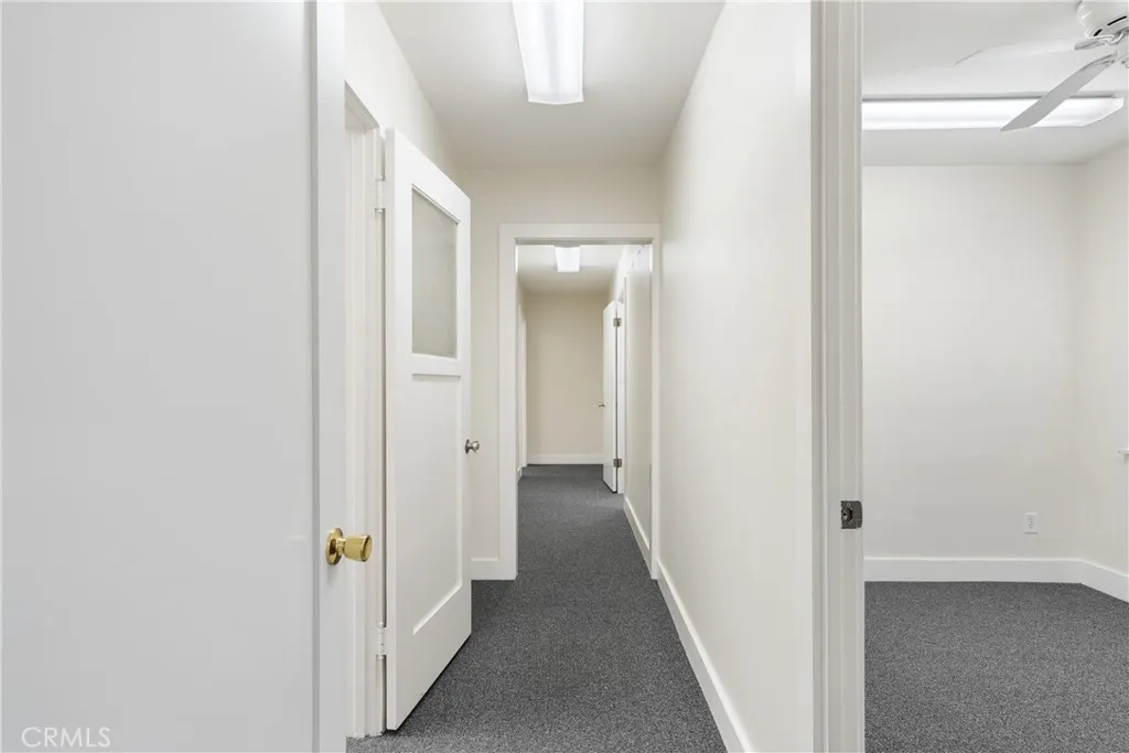 101 W Bennett Avenue