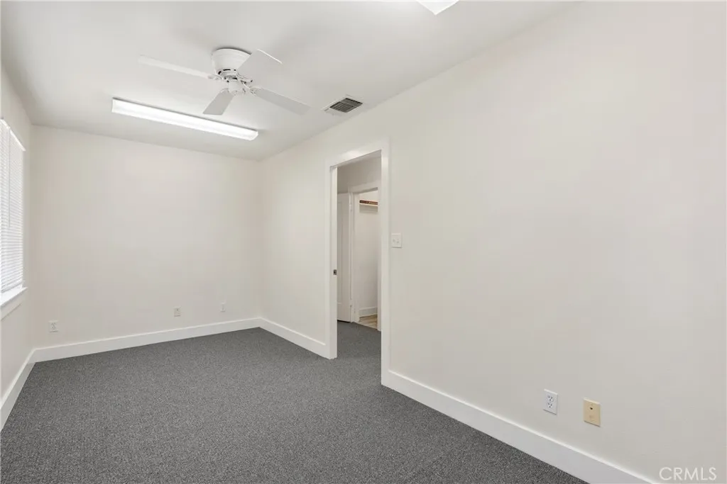 101 W Bennett Avenue
