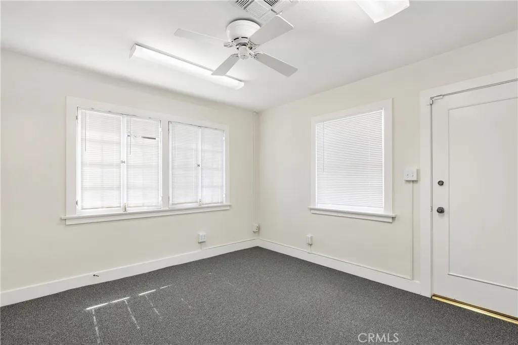 101 W Bennett Avenue