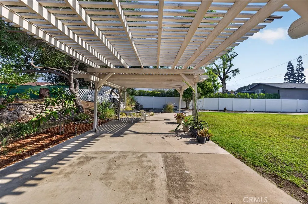 543 Ranch Lane