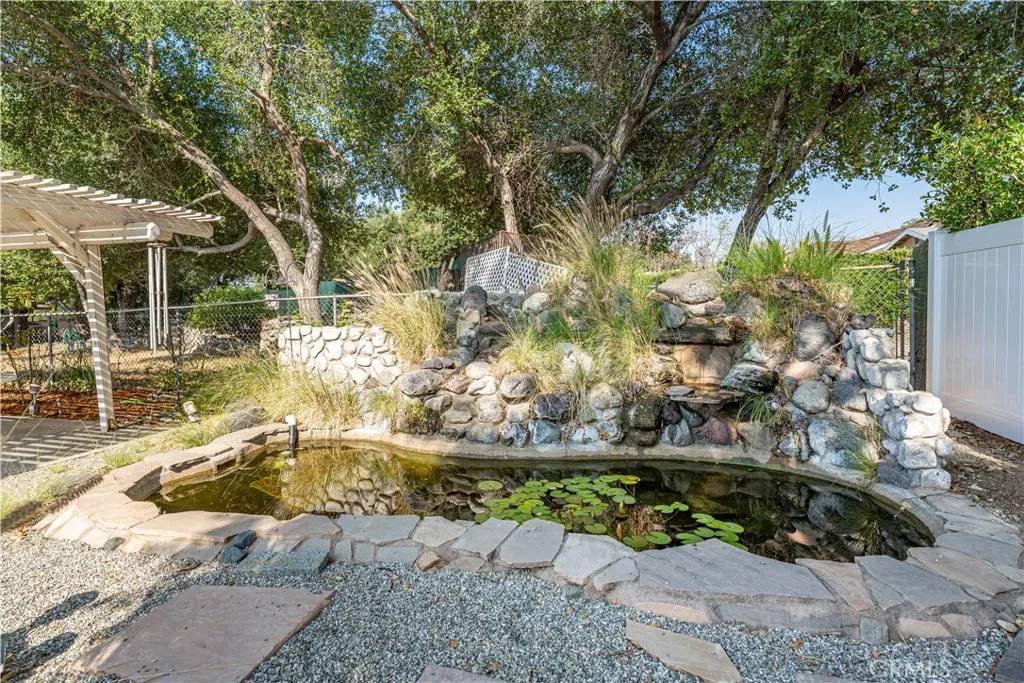 543 Ranch Lane