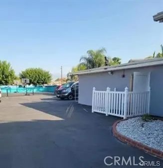 1247 W San Bernardino Road