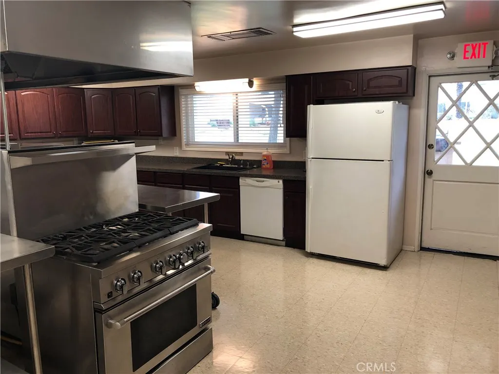 3800 Bradford Street #142