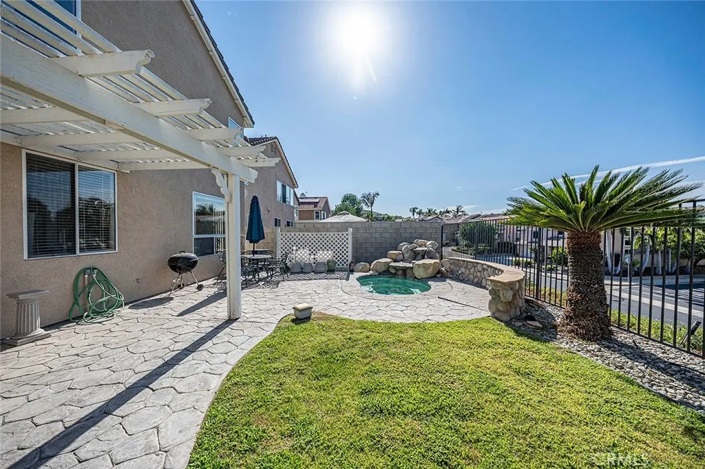 4220 Foxrun