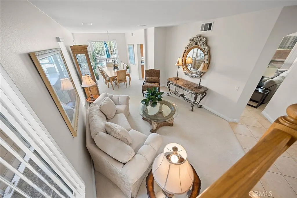 4220 Foxrun