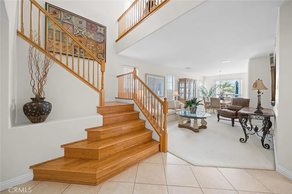 4220 Foxrun