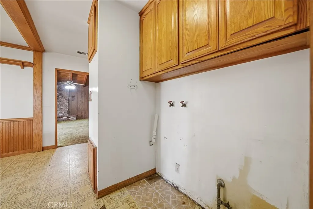 4139 N Ellen