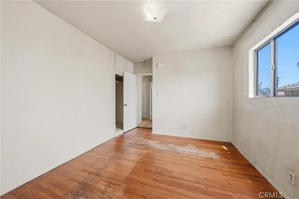 4139 N Ellen