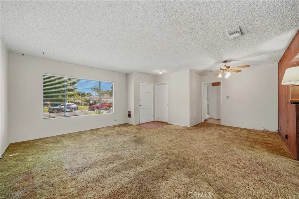 4139 N Ellen