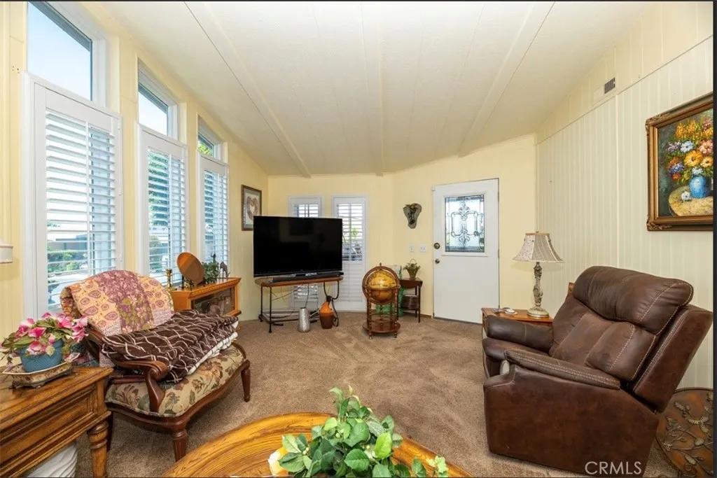 1362 Silver Lake Place