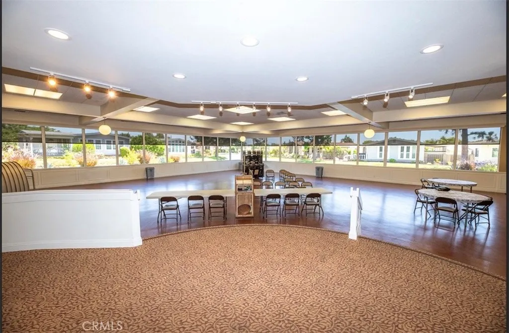 1362 Silver Lake Place