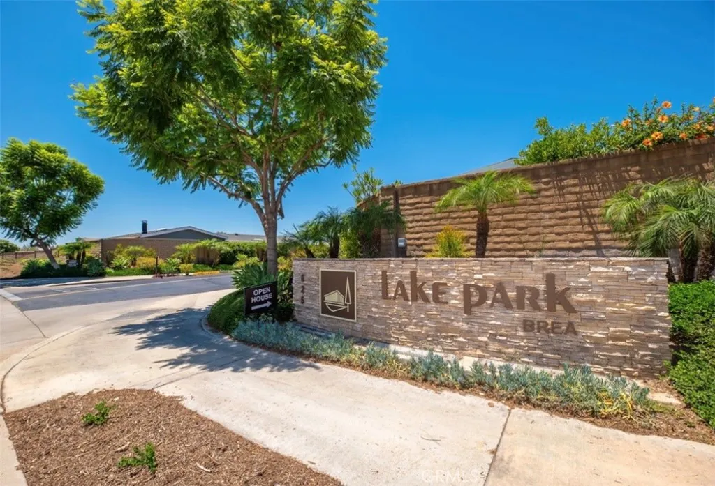 1362 Silver Lake Place