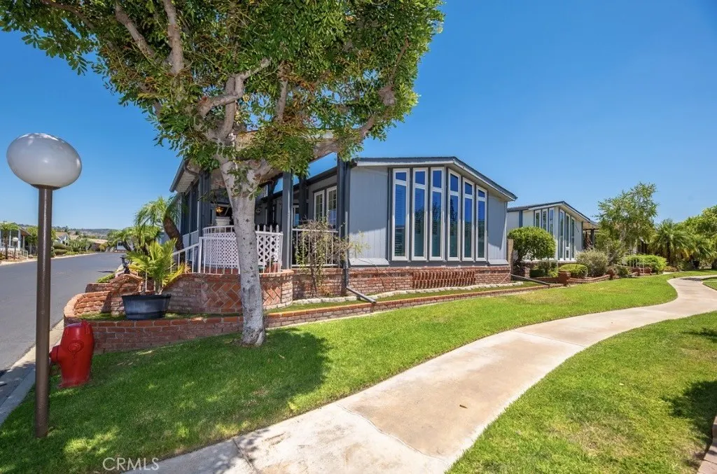 1362 Silver Lake Place