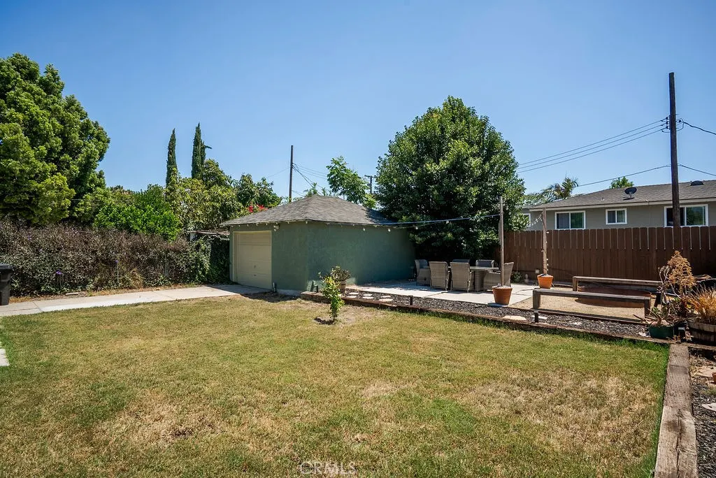 346 W Artesia