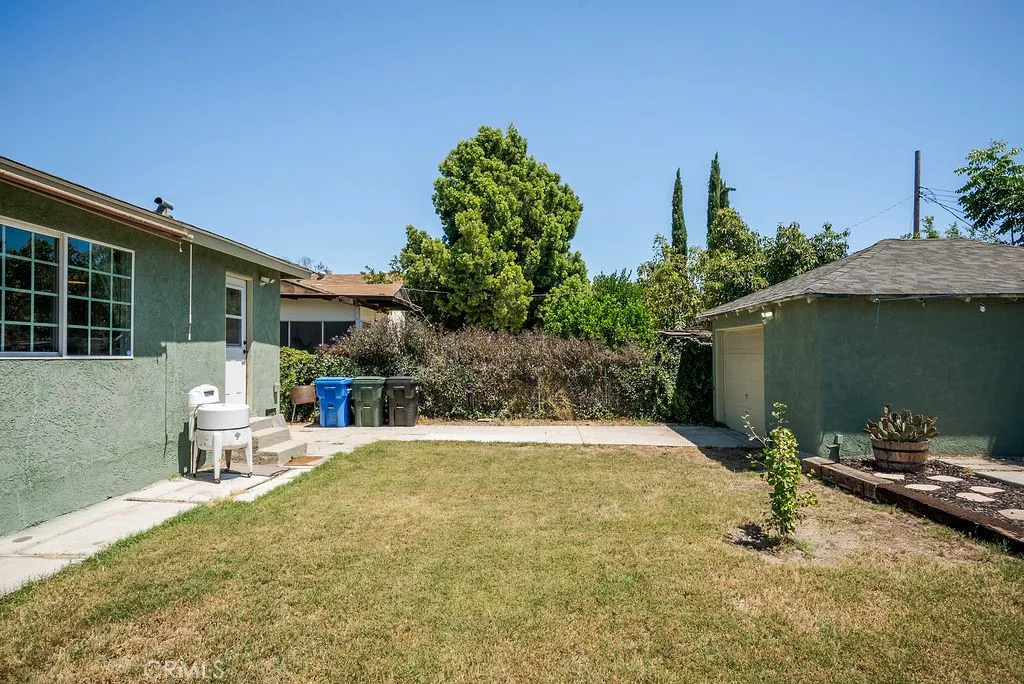 346 W Artesia